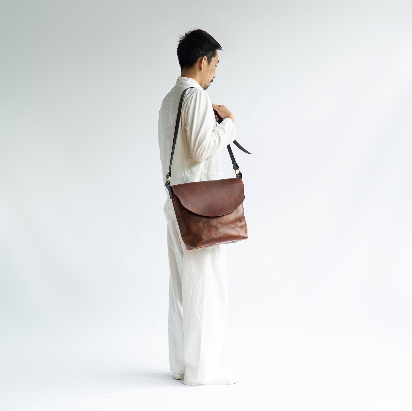 牛革ショルダー(L)